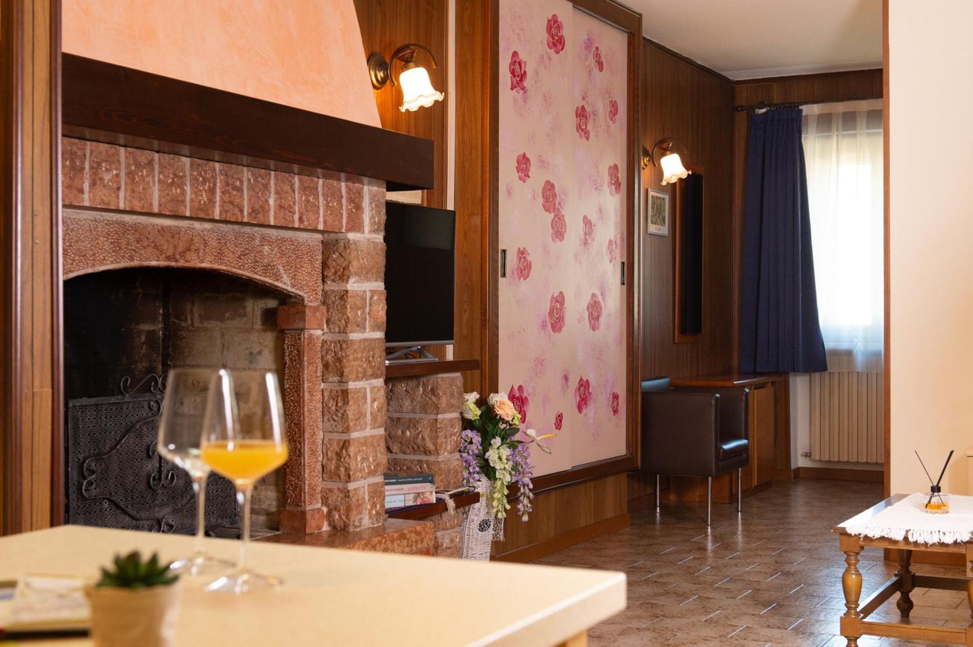 B&B La Casa Di Rosa Vago Екстериор снимка